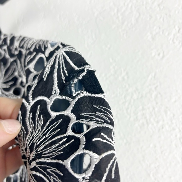 Mignon Doo Lace Short Sleeve A-Line Dress Size XS Black Blue Cocktail Party - Picture 7 of 8